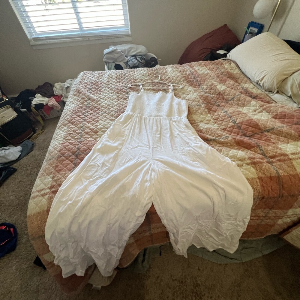 White Sleeveless Jumpsuit